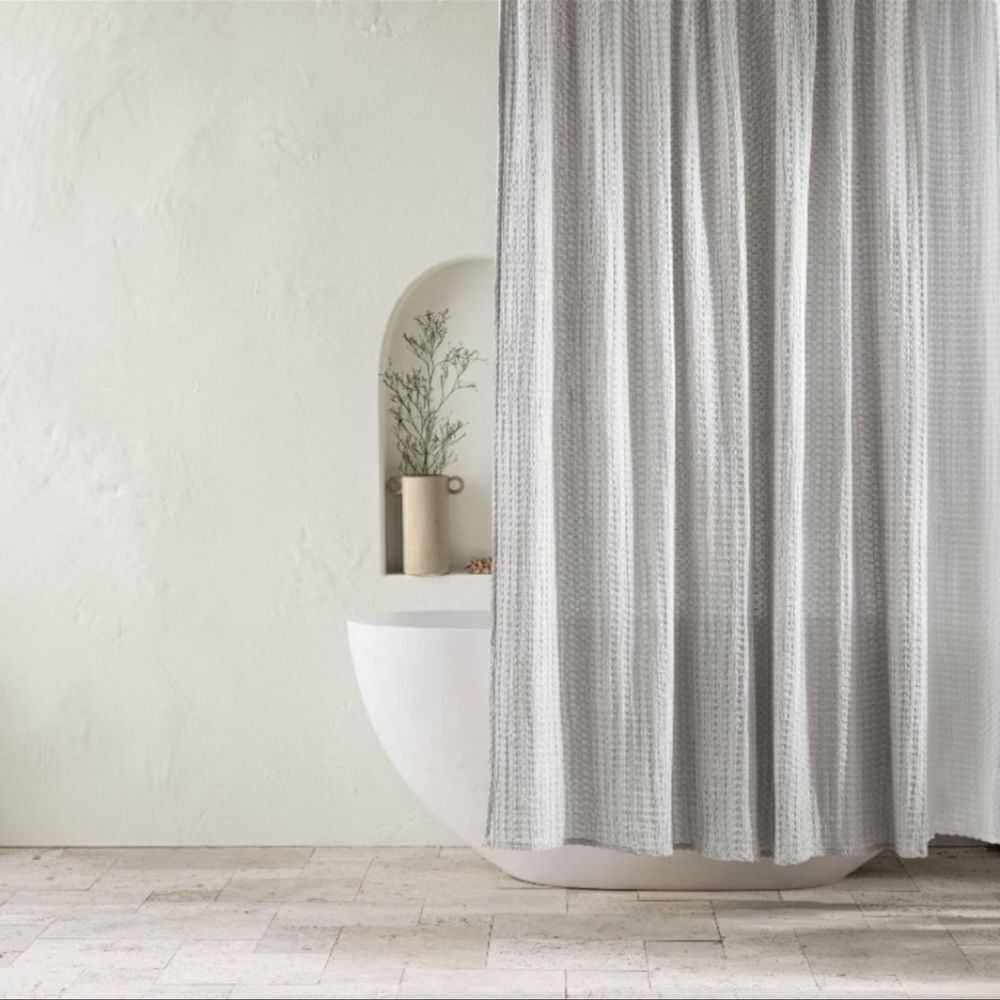 CASALUNA NWT waffle shower curtain light gray‎